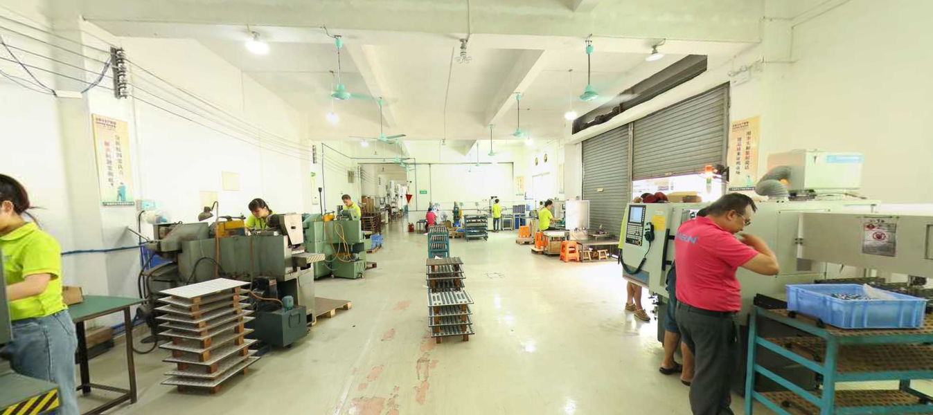 GUANGZHOU FUDE ELECTRONIC TECHNOLOGY CO.,LTD factory production line